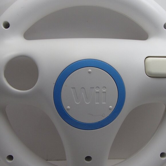 Nintendo Wii accessories - Picture 9 of 11